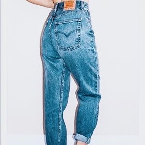 Vintage Levi Mom Jeans